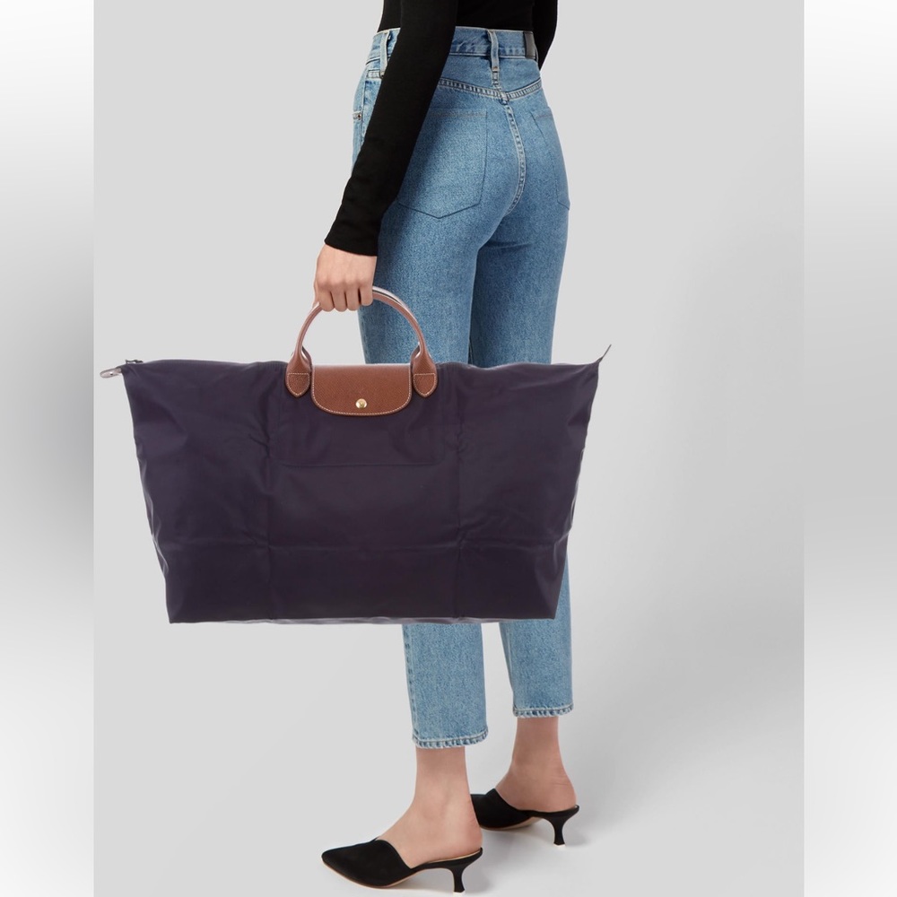 NEW LONGCHAMP XL Le Pliage Travel Duffle Weekender Bag Eggplant Purple.